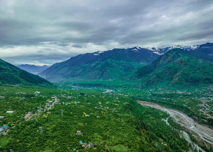 Ramgarh Heritage Villa, Manali, Ama Stays & Trails